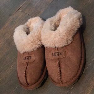 Men’s UGG slippers
